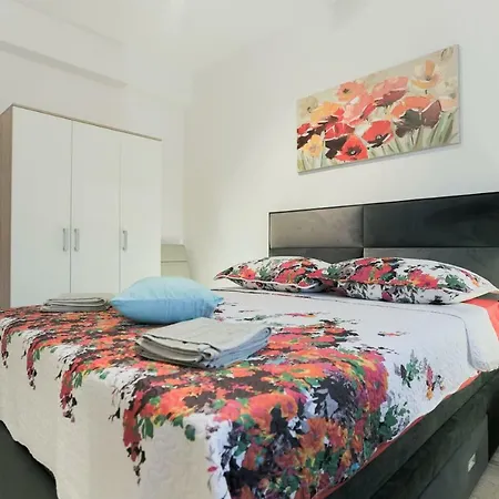 Apartament Scandalli *