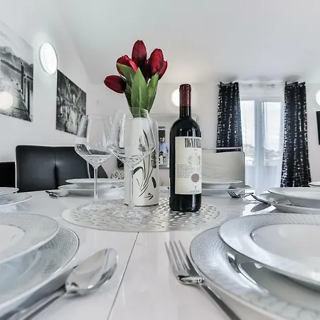 Apartament Scandalli *